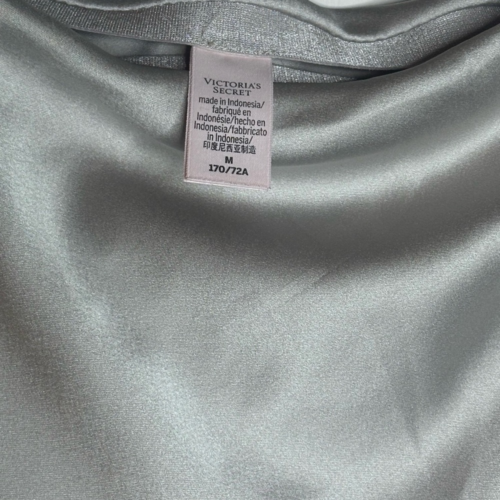 Victoria's Secret Shimmering Silver Maxi Skirt - Picture 4 of 4